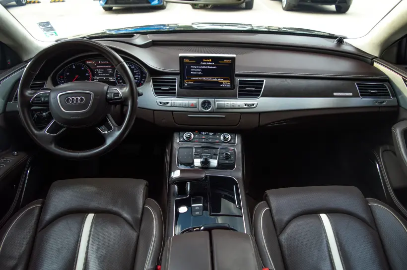 Audi A8 L 4.2 BiTDI голяма снимка 2004 - CrediRent Audi A8 L 4.2 BiTDI голяма снимка 2004