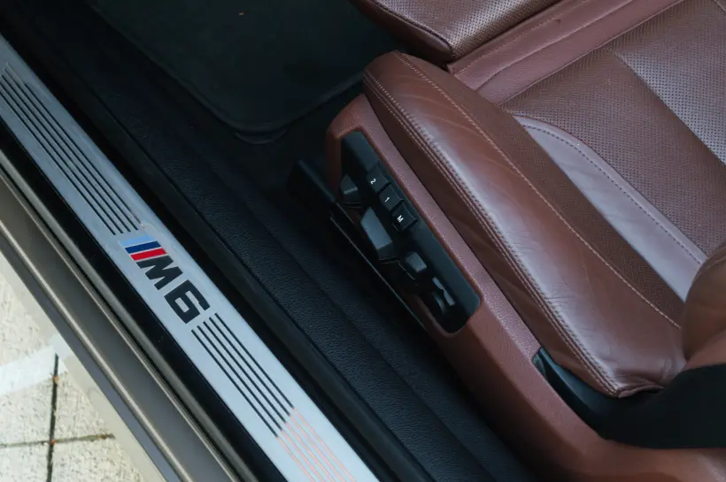 BMW 640 i Convertible büyük resim 1667 - CrediRent BMW 640 i Convertible büyük resim 1667