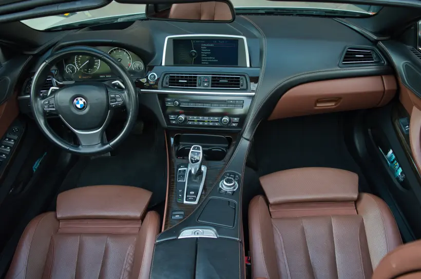 BMW 640 i Convertible büyük resim 1673 - CrediRent BMW 640 i Convertible büyük resim 1673