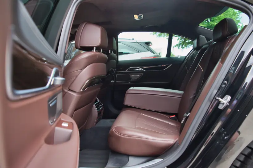 BMW 740 D xDrive M-Pack голяма снимка 1699 - CrediRent BMW 740 D xDrive M-Pack голяма снимка 1699