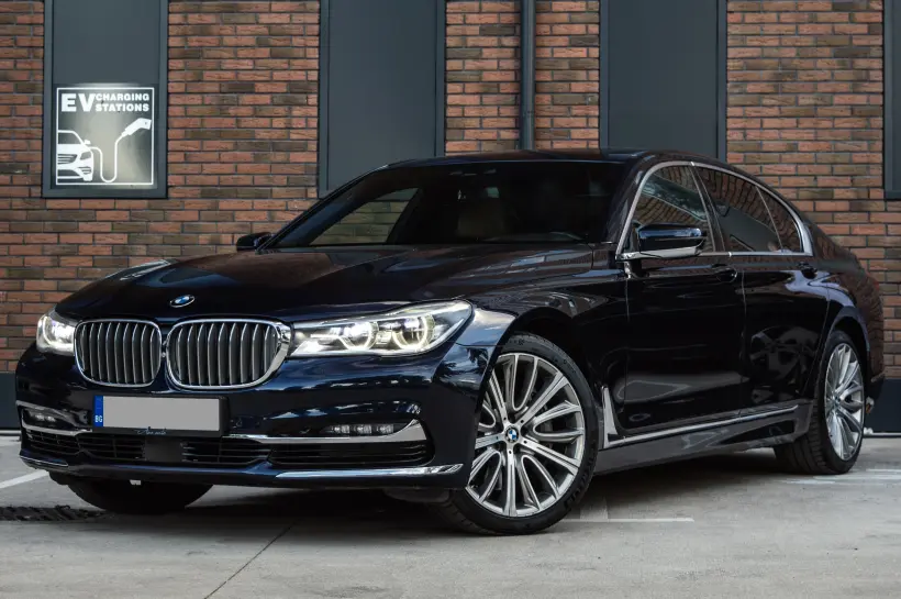 BMW 750 i xDrive büyük resim 1987 - CrediRent BMW 750 i xDrive büyük resim 1987