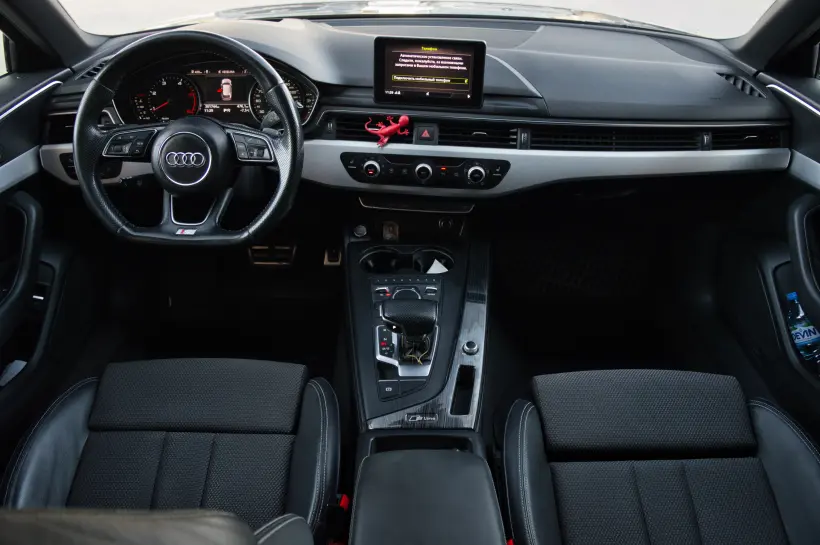 Audi A4 2.0 TDI голяма снимка 1623 - CrediRent Audi A4 2.0 TDI голяма снимка 1623