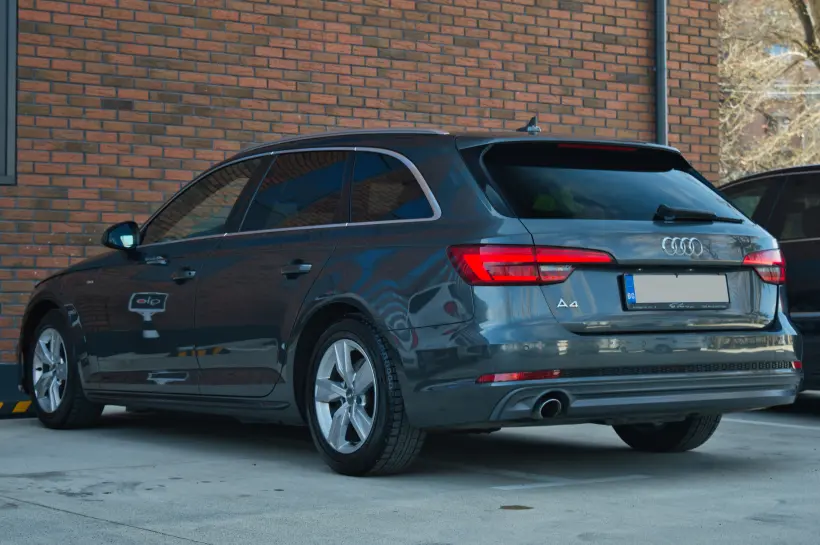 Audi A4 2.0 TDI голяма снимка 1634 - CrediRent Audi A4 2.0 TDI голяма снимка 1634
