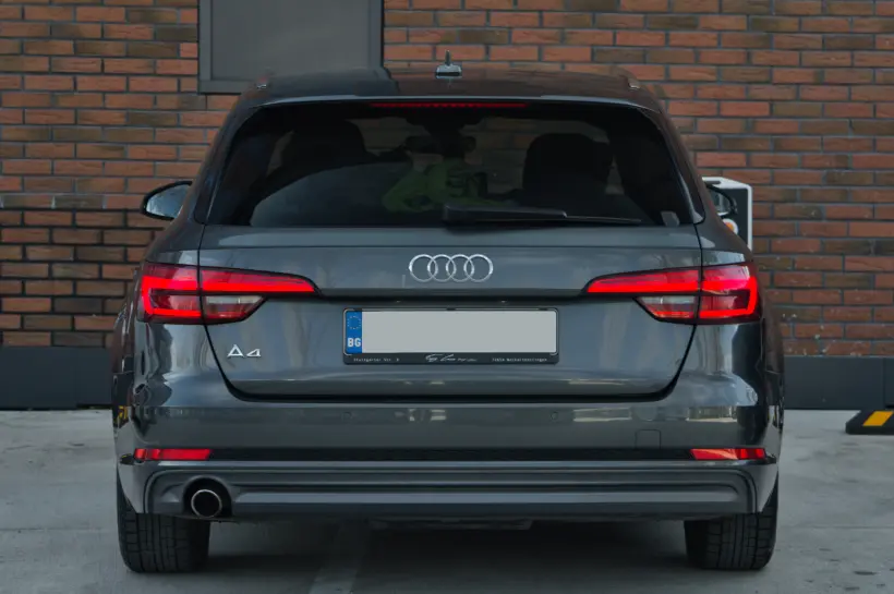 Audi A4 2.0 TDI голяма снимка 1635 - CrediRent Audi A4 2.0 TDI голяма снимка 1635