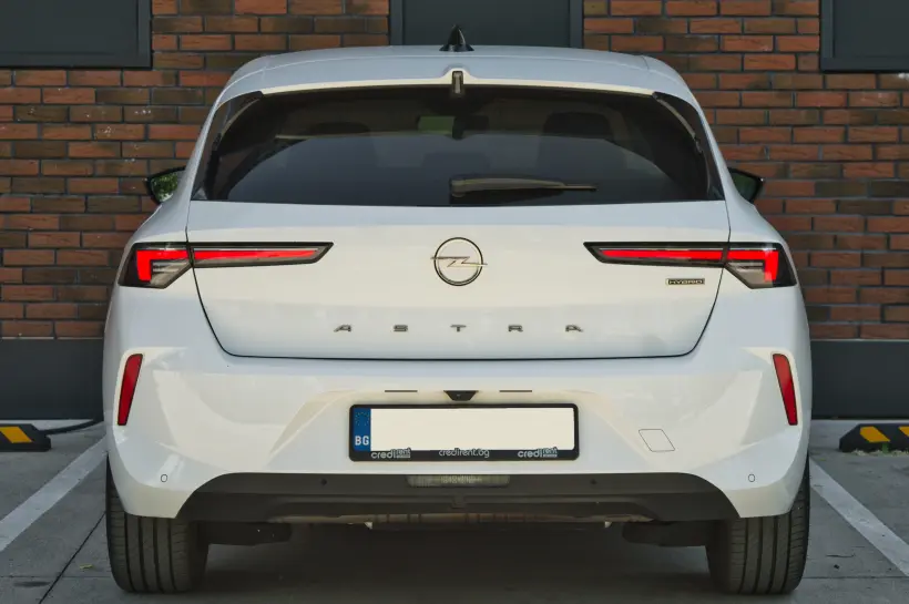 Opel Astra L 1.6 Turbo Plug-in Hybrid голяма снимка 1534 - CrediRent Opel Astra L 1.6 Turbo Plug-in Hybrid голяма снимка 1534