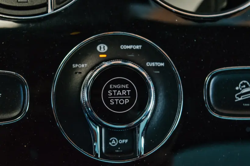 Bentley Bentayga W12 6.0 FULL голяма снимка 391 - CrediRent Bentley Bentayga W12 6.0 FULL голяма снимка 391