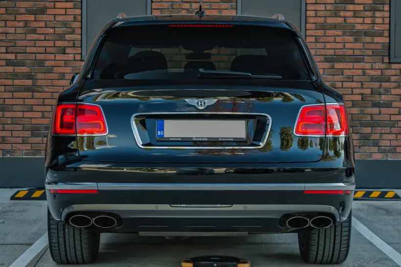 Bentley Bentayga W12 6.0 FULL голяма снимка 378 - CrediRent Bentley Bentayga W12 6.0 FULL голяма снимка 378