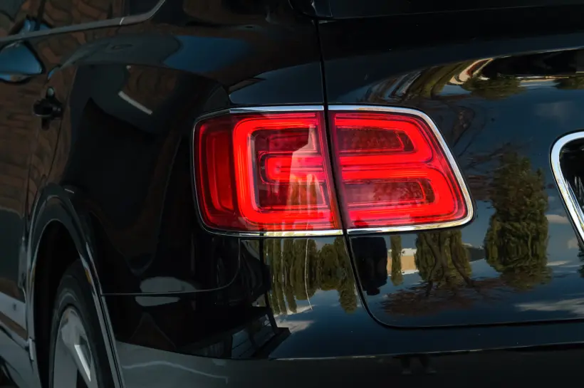 Bentley Bentayga W12 6.0 FULL голяма снимка 380 - CrediRent Bentley Bentayga W12 6.0 FULL голяма снимка 380