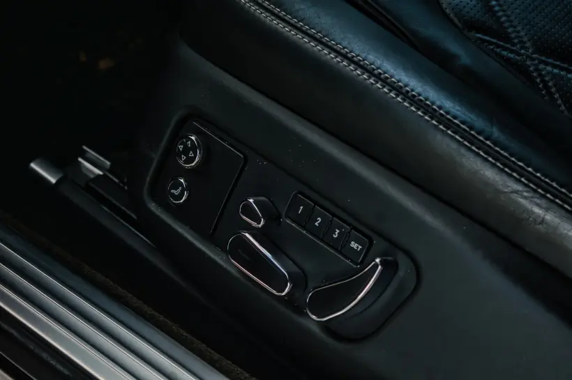 Bentley Continental GT 4.0 V8 голяма снимка 413 - CrediRent Bentley Continental GT 4.0 V8 голяма снимка 413