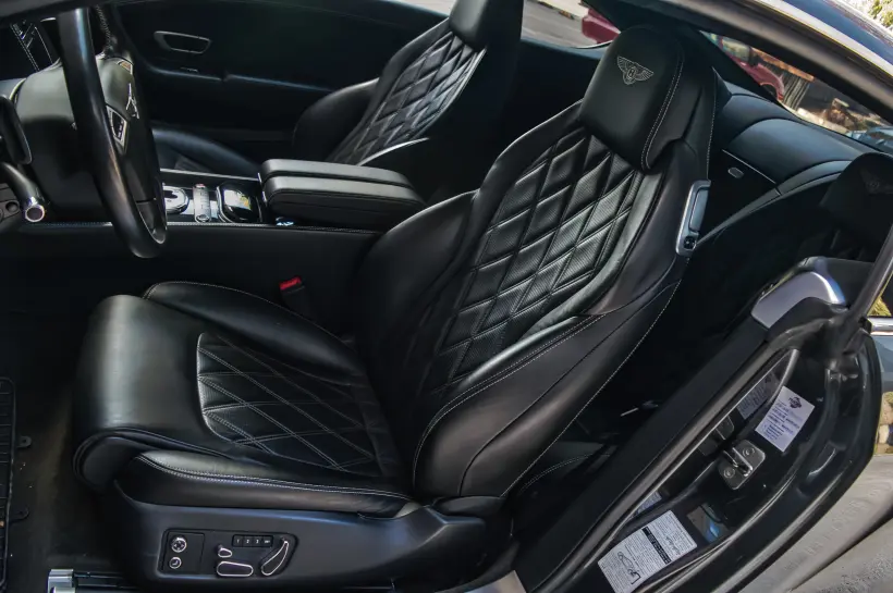 Bentley Continental GT 4.0 V8 голяма снимка 419 - CrediRent Bentley Continental GT 4.0 V8 голяма снимка 419