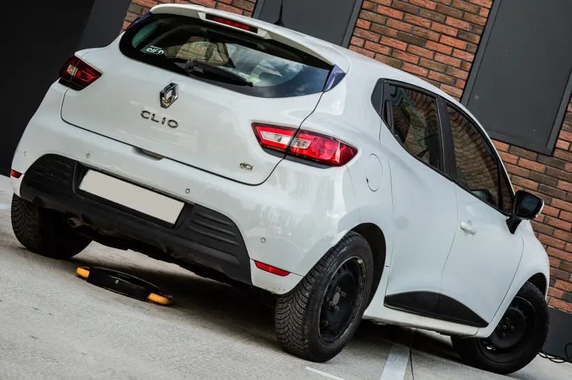 Renault Clio 1.5 dCI голяма снимка 708 - CrediRent Renault Clio 1.5 dCI голяма снимка 708