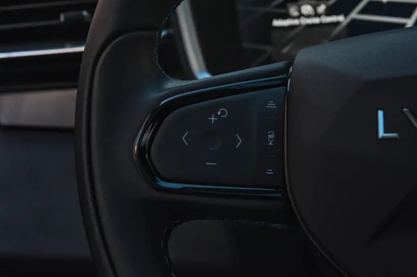 Lynk & Co 01 Plug-in Hybrid голяма снимка 291 - CrediRent Lynk & Co 01 Plug-in Hybrid голяма снимка 291