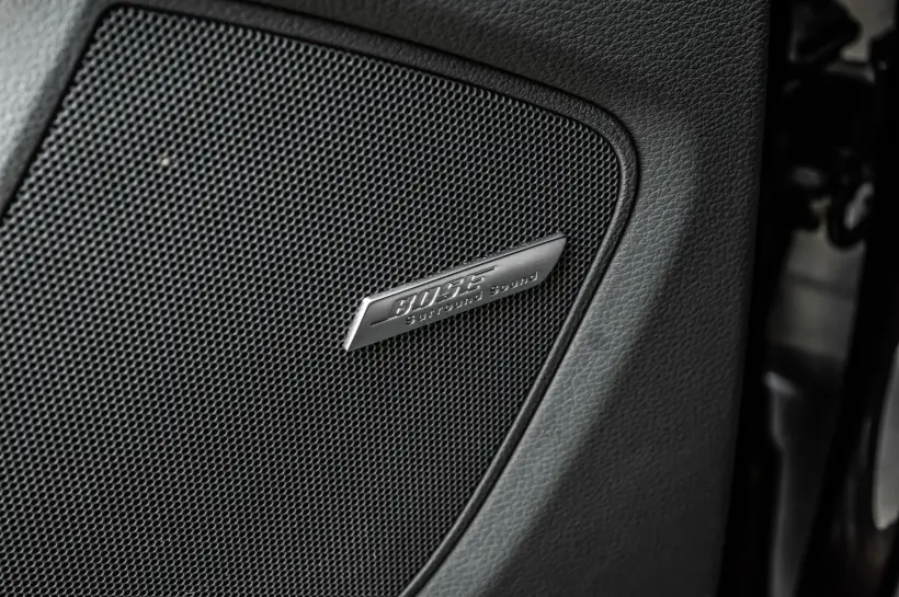 Lynk & Co 01 Plug-in Hybrid голяма снимка 298 - CrediRent Lynk & Co 01 Plug-in Hybrid голяма снимка 298