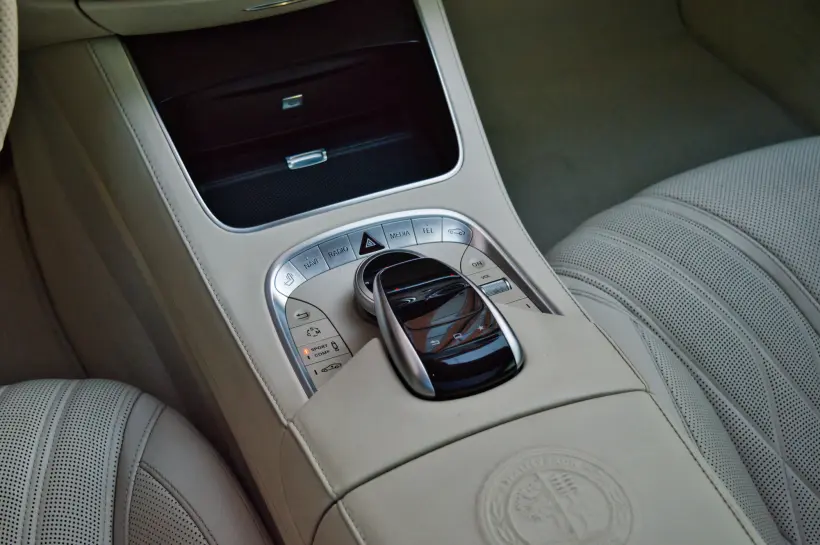 Mercedes S63 AMG 4Matic+ голяма снимка 752 - CrediRent Mercedes S63 AMG 4Matic+ голяма снимка 752