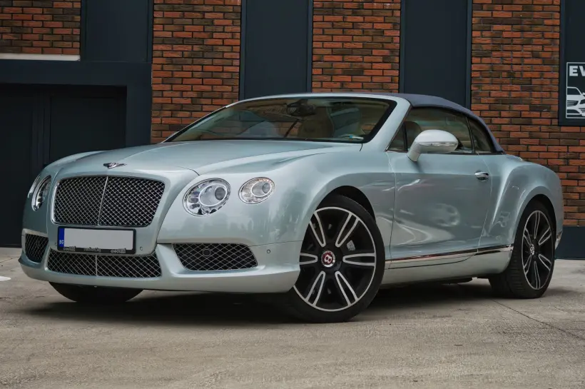 Bentley Continental GTC V8 4.0 голяма снимка 920 - CrediRent Bentley Continental GTC V8 4.0 голяма снимка 920