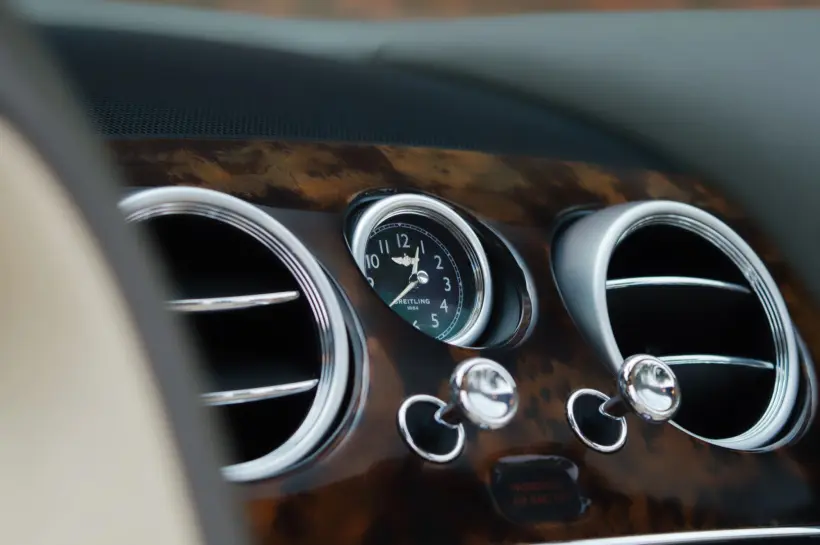 Bentley Continental GTC V8 4.0 голяма снимка 933 - CrediRent Bentley Continental GTC V8 4.0 голяма снимка 933