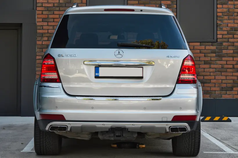 Mercedes GL550 4Matic голяма снимка 1057 - CrediRent Mercedes GL550 4Matic голяма снимка 1057