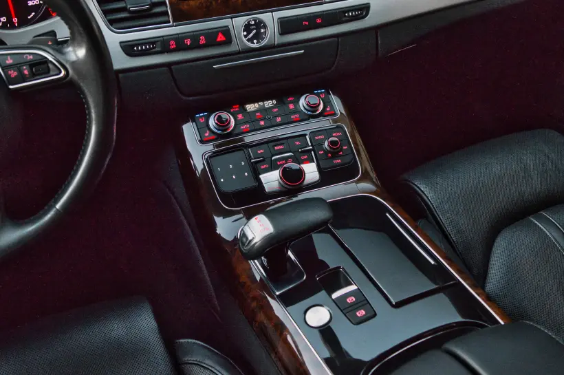 Audi A8 3.0 TDI W12 Kit голяма снимка 1084 - CrediRent Audi A8 3.0 TDI W12 Kit голяма снимка 1084