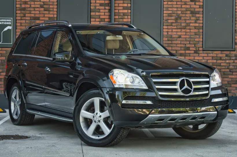 Mercedes GL 550 4Matic голяма снимка 1061 - CrediRent Mercedes GL 550 4Matic голяма снимка 1061