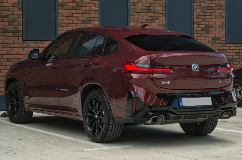 BMW X4 30 i M-Pack Shadow голяма снимка 1726 - CrediRent BMW X4 30 i M-Pack Shadow голяма снимка 1726