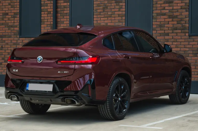 BMW X4 30 i M-Pack Shadow голяма снимка 1727 - CrediRent BMW X4 30 i M-Pack Shadow голяма снимка 1727