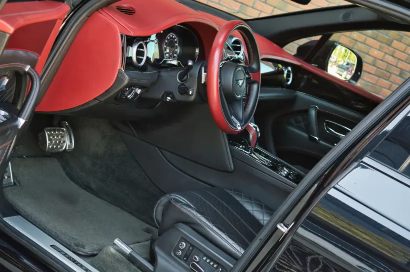 Bentley Bentayga W12 6.0 голяма снимка 843 - CrediRent Bentley Bentayga W12 6.0 голяма снимка 843