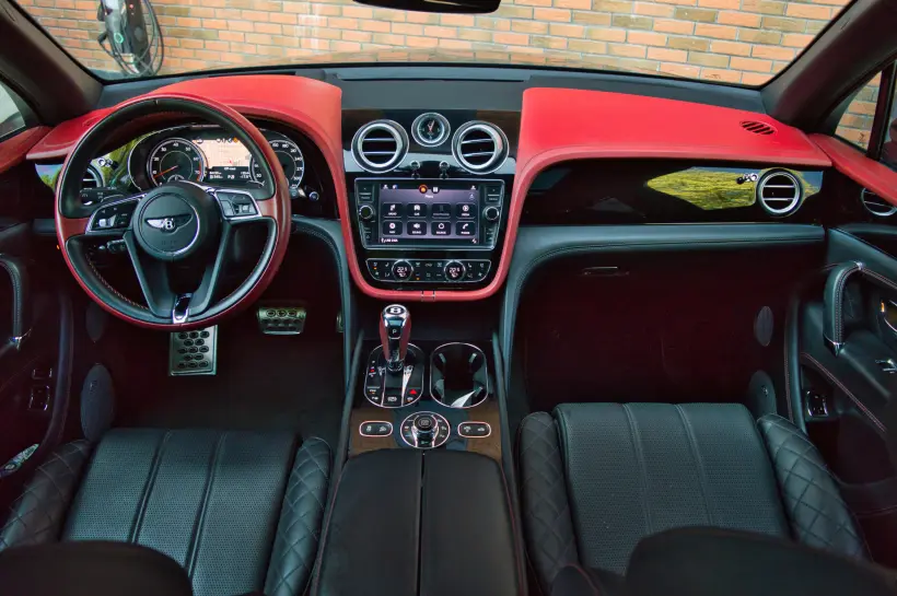 Bentley Bentayga W12 6.0 голяма снимка 844 - CrediRent Bentley Bentayga W12 6.0 голяма снимка 844