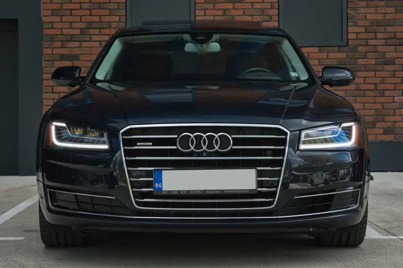 Audi A8L 4.0 TFSI Quattro голяма снимка 1096 - CrediRent Audi A8L 4.0 TFSI Quattro голяма снимка 1096