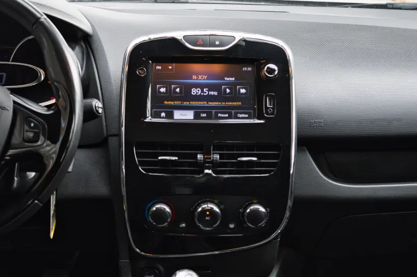 Renault Clio 1.5 dCI голяма снимка 1238 - CrediRent Renault Clio 1.5 dCI голяма снимка 1238