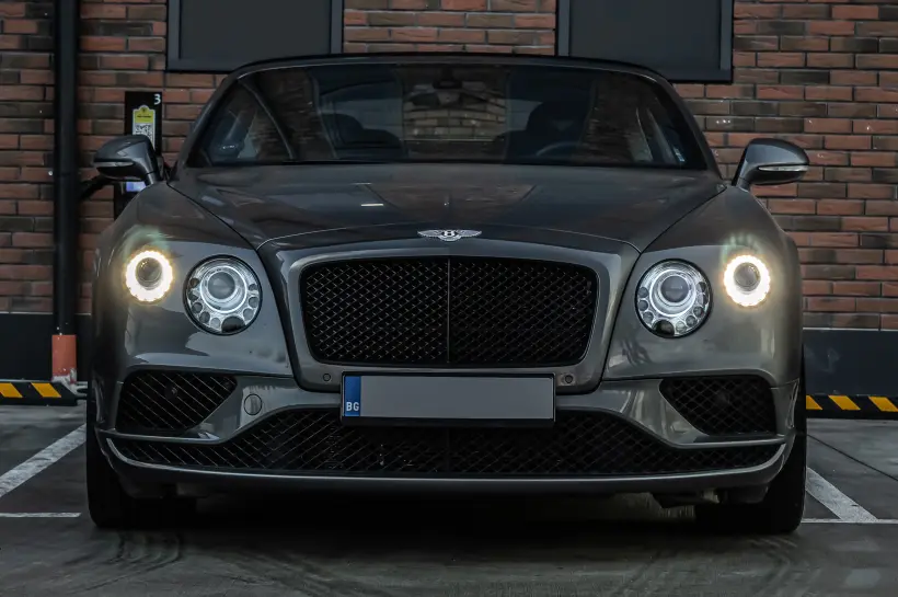Bentley Continental GTC 4.0 V8 голяма снимка 444 - CrediRent Bentley Continental GTC 4.0 V8 голяма снимка 444