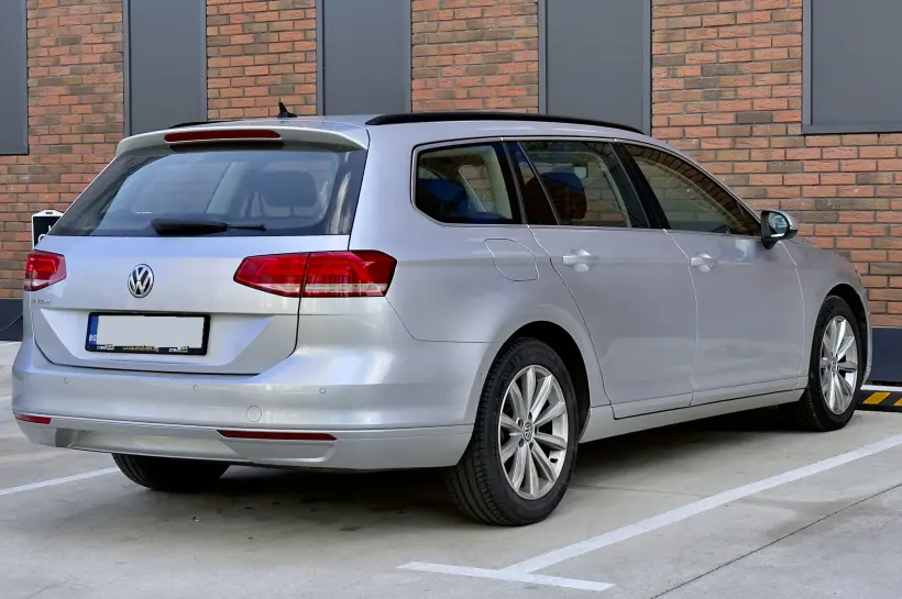 Volkswagen Passat 1.6 TDi голяма снимка 1133 - CrediRent Volkswagen Passat 1.6 TDi голяма снимка 1133