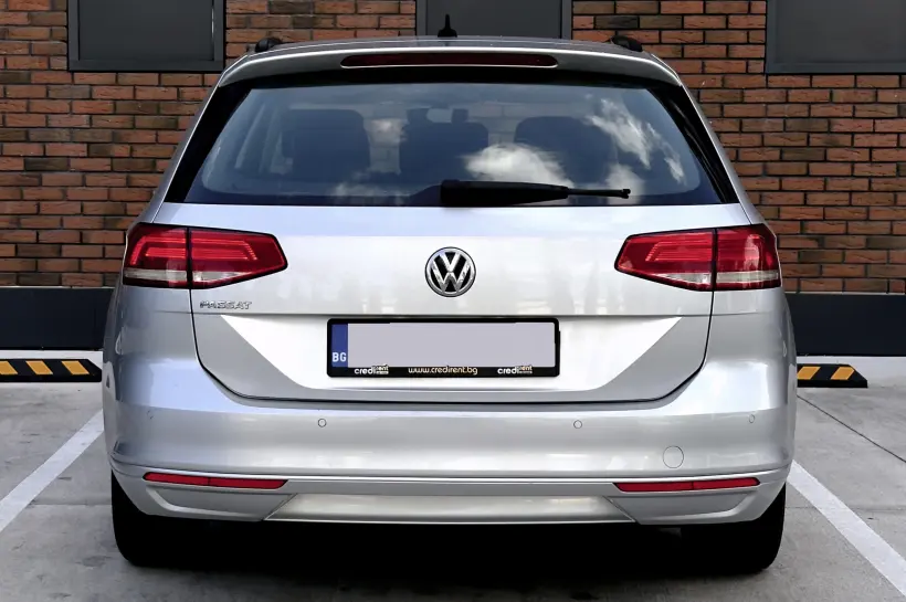 Volkswagen Passat 1.6 TDi голяма снимка 1135 - CrediRent Volkswagen Passat 1.6 TDi голяма снимка 1135