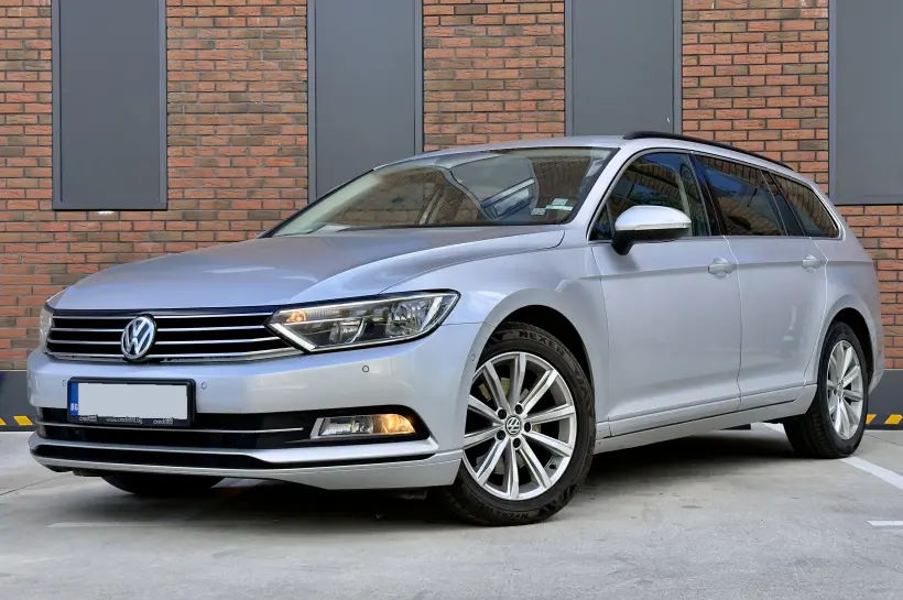Volkswagen Passat 1.6 TDi голяма снимка 1136 - CrediRent Volkswagen Passat 1.6 TDi голяма снимка 1136