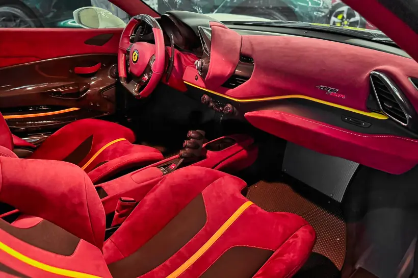 Ferrari 488 Pista Carbon голяма снимка 1745 - CrediRent Ferrari 488 Pista Carbon голяма снимка 1745
