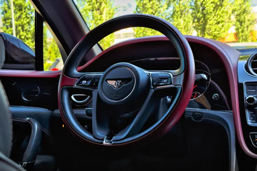 Bentley Bentayga W12 6.0 голяма снимка 857 - CrediRent Bentley Bentayga W12 6.0 голяма снимка 857