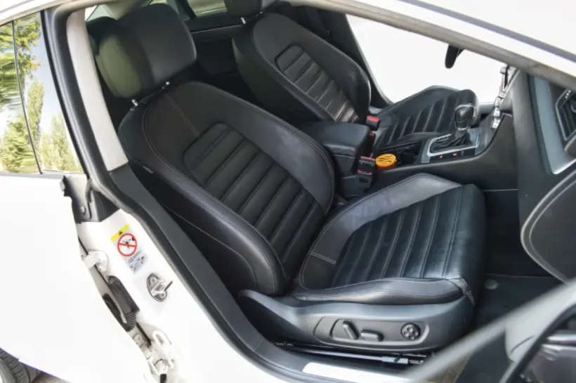 Volkwagen Passat CC голяма снимка 889 - CrediRent Volkwagen Passat CC голяма снимка 889