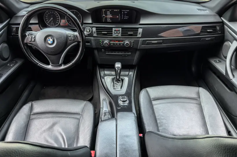 BMW 320 D LCI голяма снимка 1309 - CrediRent BMW 320 D LCI голяма снимка 1309