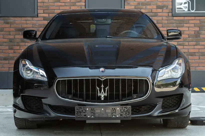 Maserati Quattroporte голяма снимка 2028 - CrediRent Maserati Quattroporte голяма снимка 2028