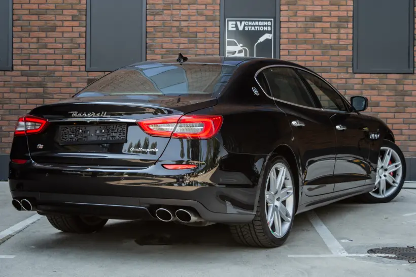 Maserati Quattroporte голяма снимка 2032 - CrediRent Maserati Quattroporte голяма снимка 2032