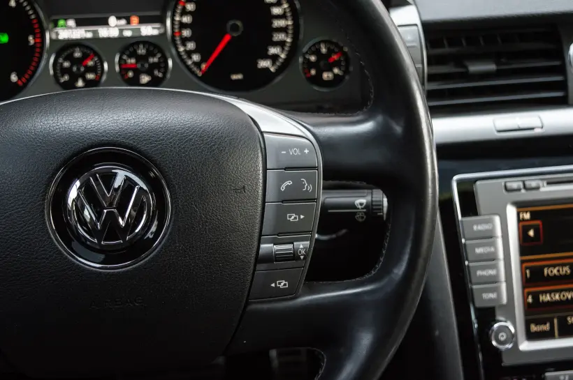 Volkswagen Phaeton 3.0 V6 голяма снимка 2118 - CrediRent Volkswagen Phaeton 3.0 V6 голяма снимка 2118