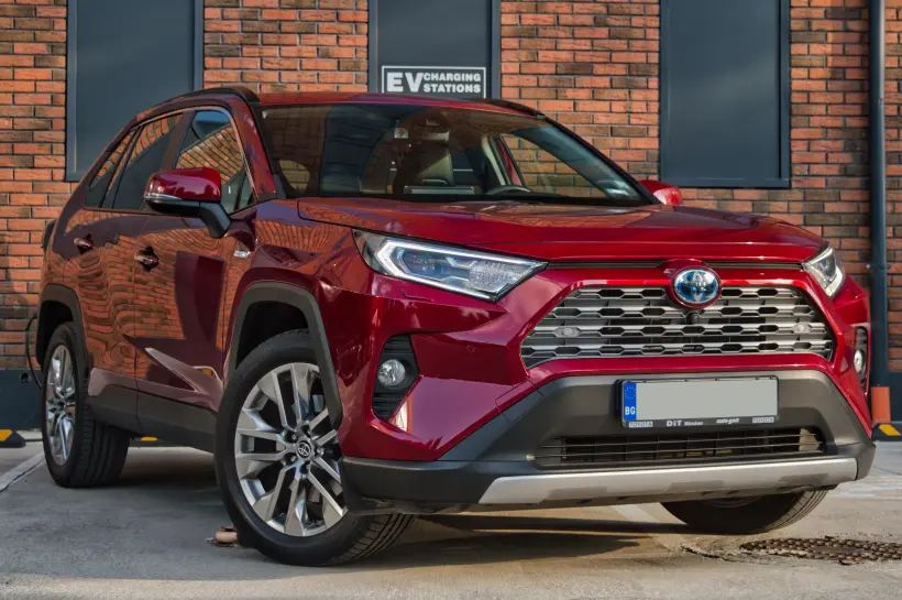 Toyota RAV 4 2.5L Hybrid Luxury AWD-i picture 2066 - CrediRent Toyota RAV 4 2.5L Hybrid Luxury AWD-i picture 2066