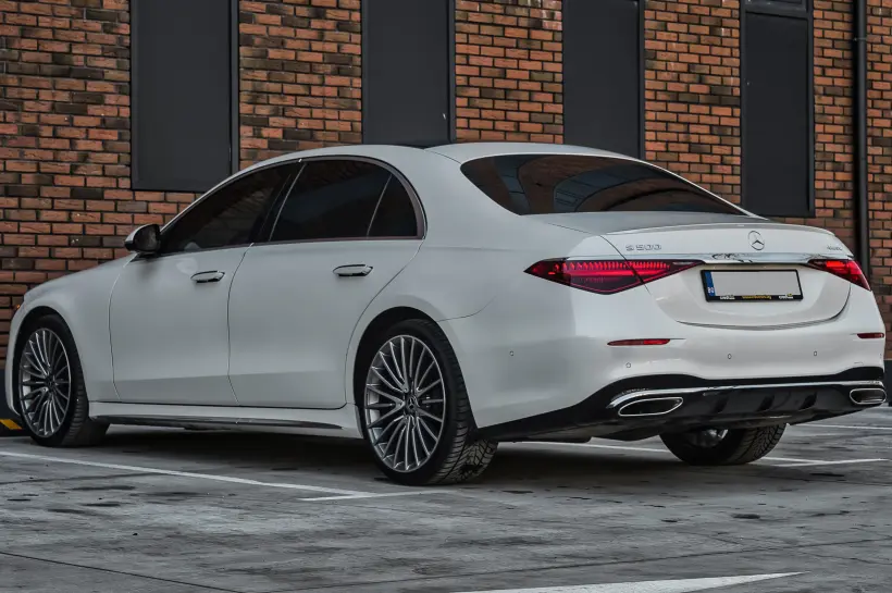 Mercedes-Benz S500 L 4M AMG голяма снимка 466 - CrediRent Mercedes-Benz S500 L 4M AMG голяма снимка 466