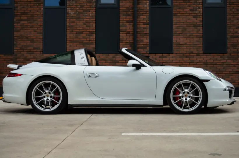 Porsche 911 991 Targa 4S голяма снимка 2194 - CrediRent Porsche 911 991 Targa 4S голяма снимка 2194
