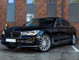 BMW 730d Long xDrive - CrediRent BMW 730d Long xDrive