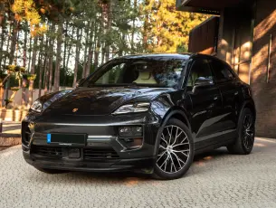 Porsche Macan 4 Electric / PASM / Pano / Matrix LED