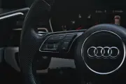 Audi A4 2.0 TDI малка снимка 1625 - CrediRent Audi A4 2.0 TDI малка снимка 1625