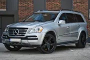 Mercedes GL550 4Matic малка снимка 1053 - CrediRent Mercedes GL550 4Matic малка снимка 1053