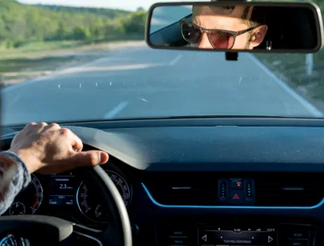 Какво да провериш преди да вземеш кола под наем - CrediRent Какво да провериш преди да вземеш кола под наем